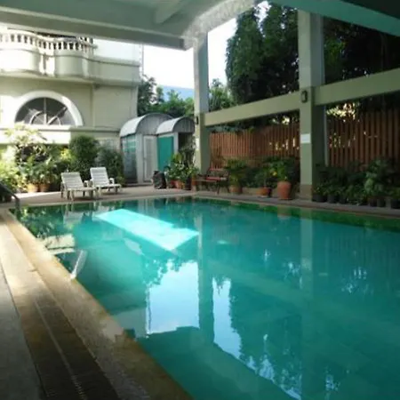 Hotel Boss Mansion