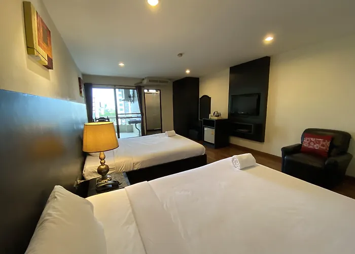 Boss Hotel 3*